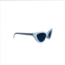 Load image into Gallery viewer, White Cat Eye Sunnies
